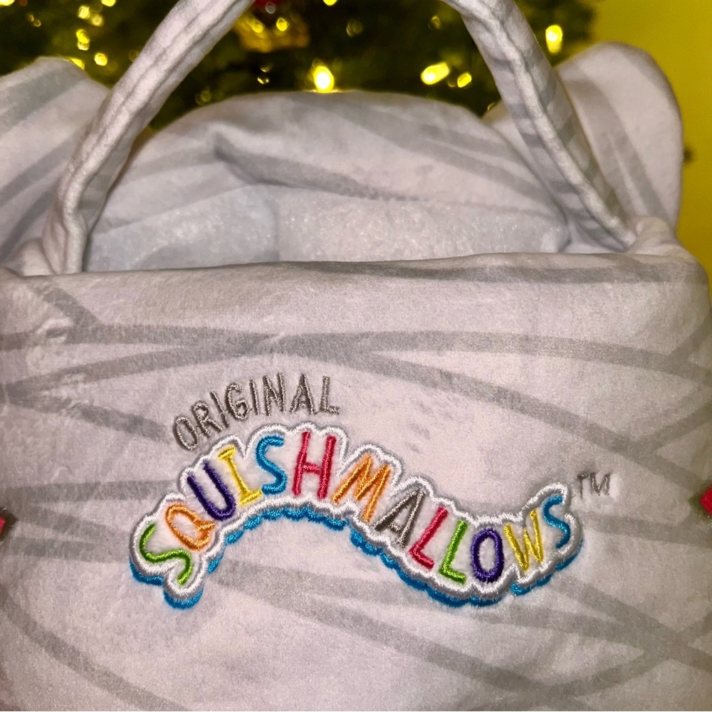 NWT ๐ฅ 10" Fifi Halloween Treat Pail Squishmallow - Picture 6 of 8